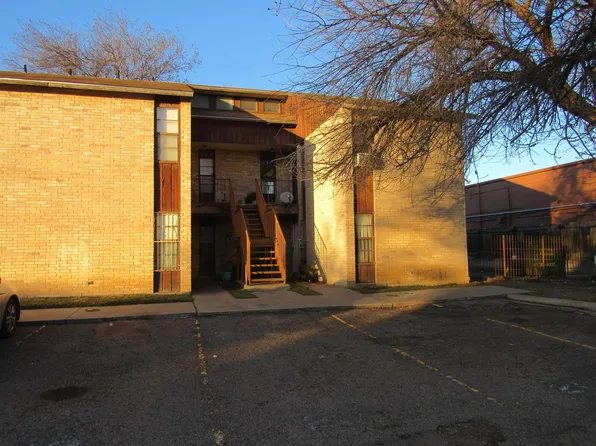 100 E Hillside Rd APT 201, Laredo, TX 78041