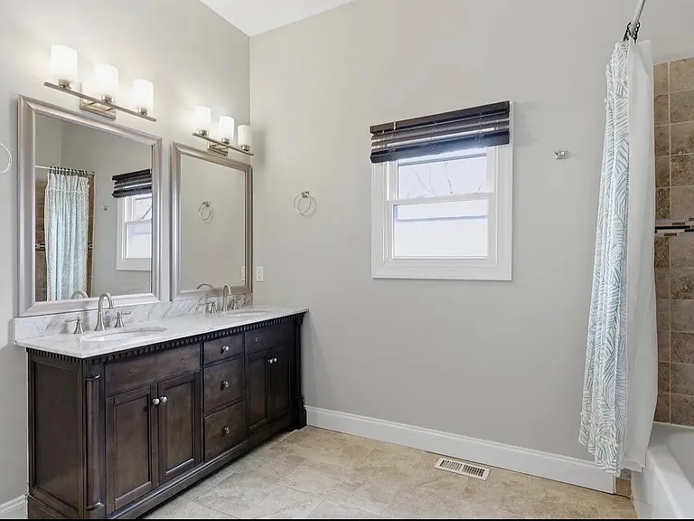 1208 Lischey Ave — Photo 7