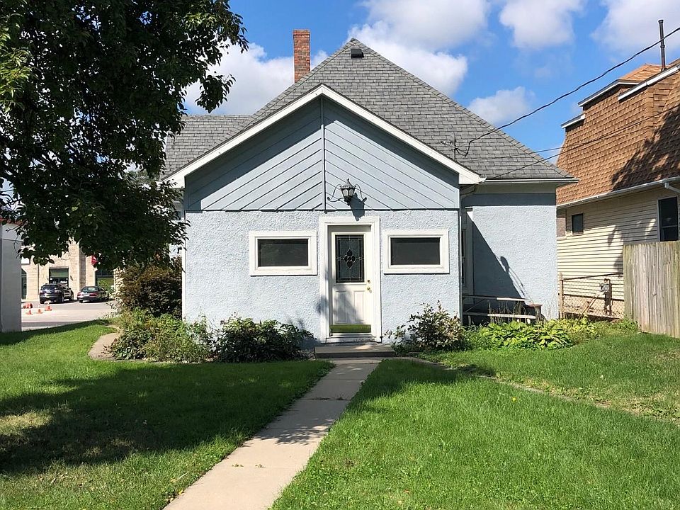 2nd image of 918 S Washington St