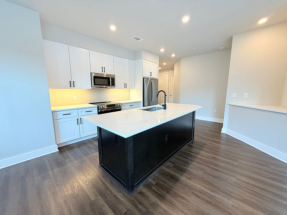1st image of 3249 Carlisle St #1507