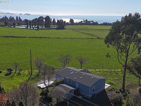 2nd image of 15130 Highway 101 S