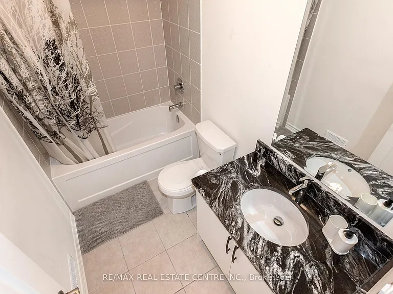 353 Inspire Blvd — Photo 23