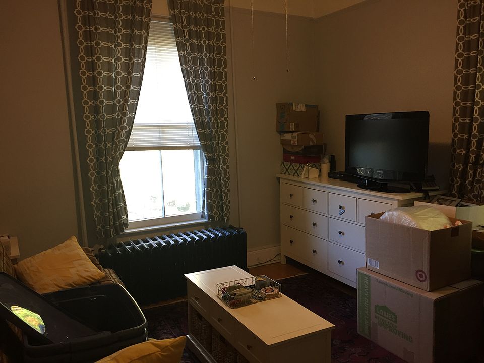 1st image of 132 N Broadway