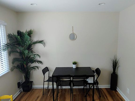 5th image of 2622 Glengyle Dr #102