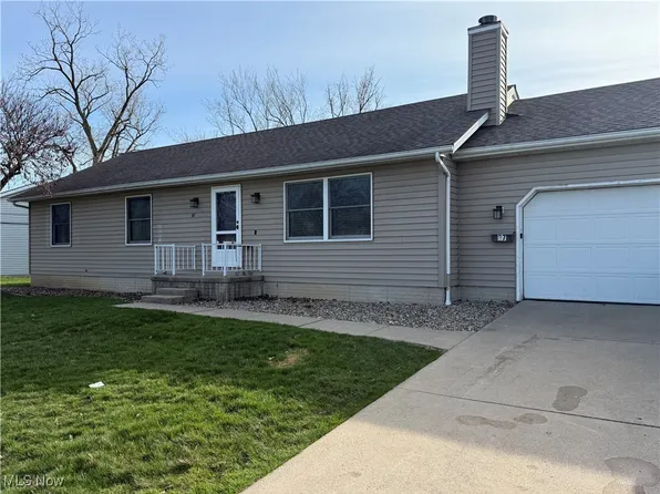 87 Emerson Ave, Berea, OH 44017