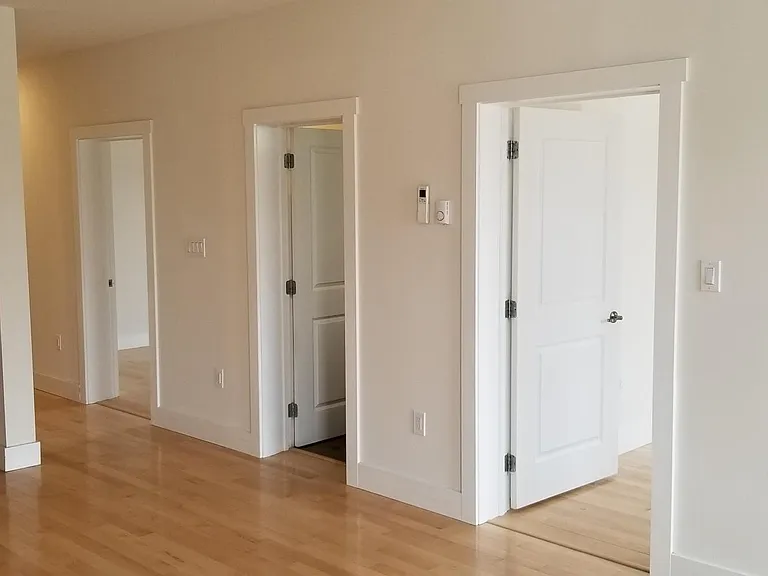 2 Lindbergh Rd #5 — Photo 8