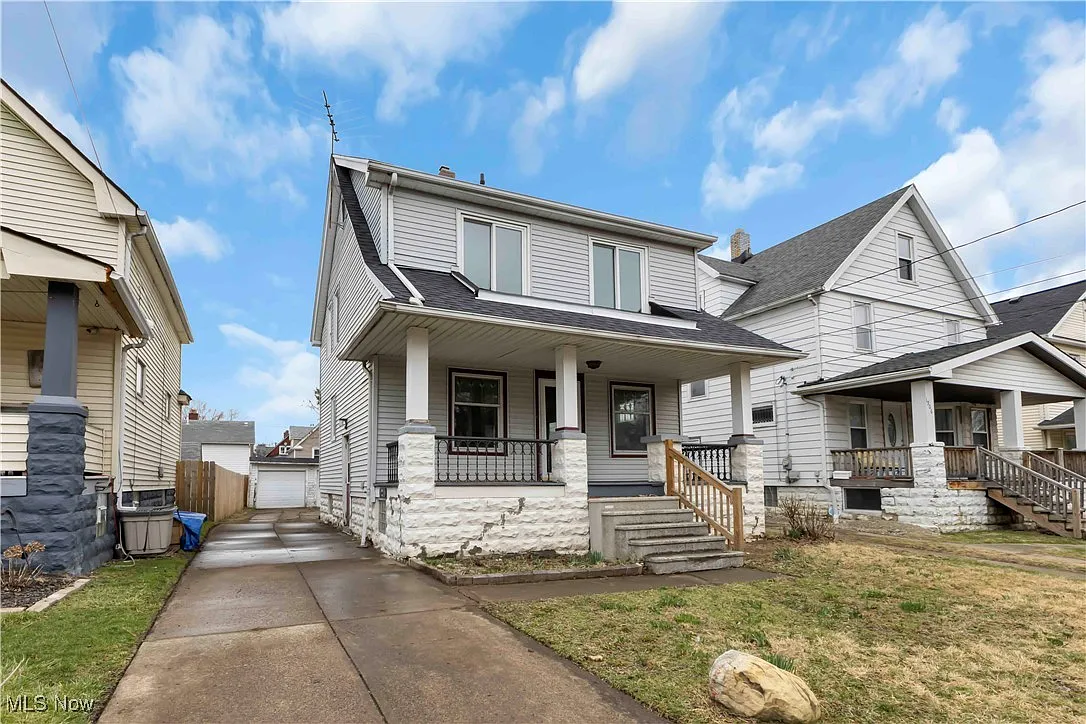 1908 Treadway Ave photo 1