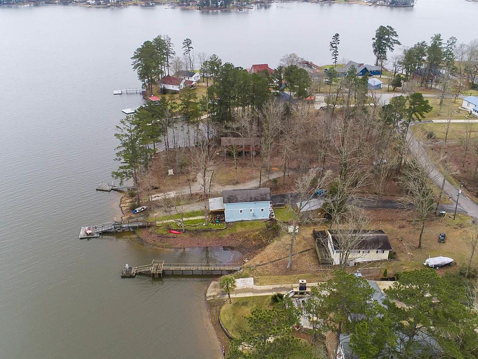 1st image of 212 Lakeshore Dr