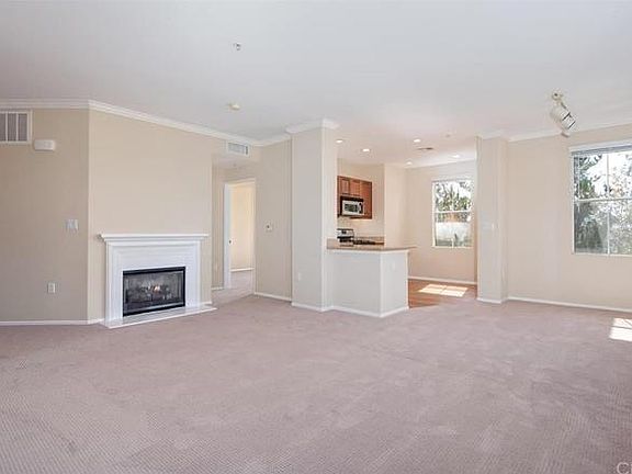 5th image of 3460 Watermarke Pl