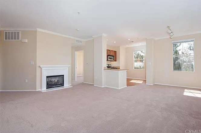 3460 Watermarke Pl — Photo 5