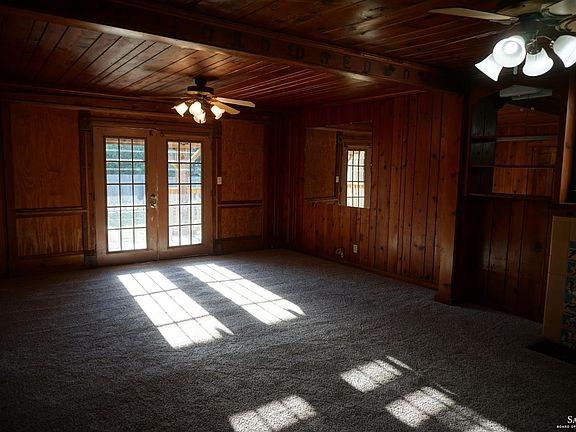 3rd image of 603 E Pacific Ave