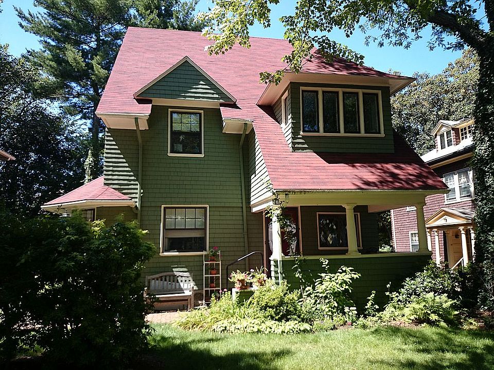2nd image of 26 Stetson St