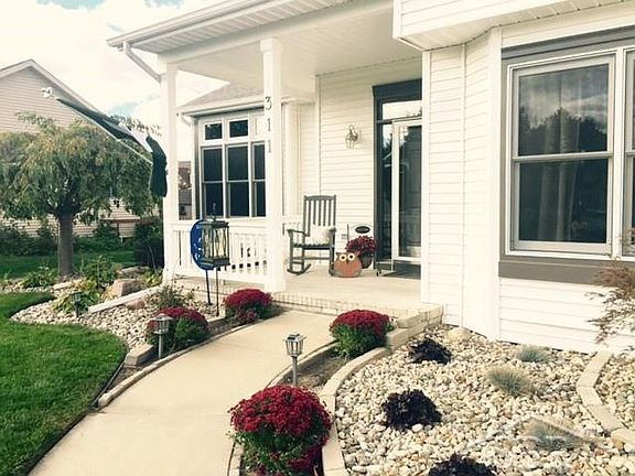 3rd image of 311 Southridge Dr