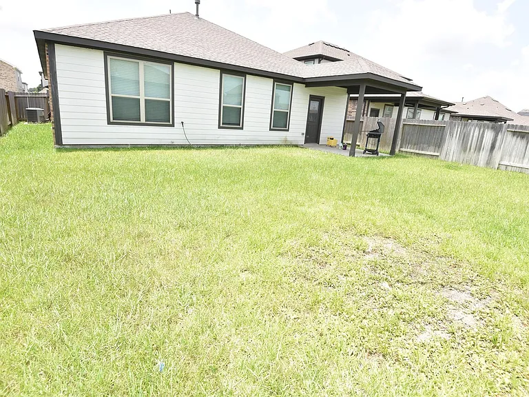 23006 Forebear Dr — Photo 20
