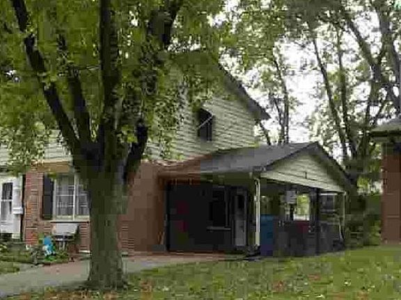 3rd image of 90 Saint Edward Ln
