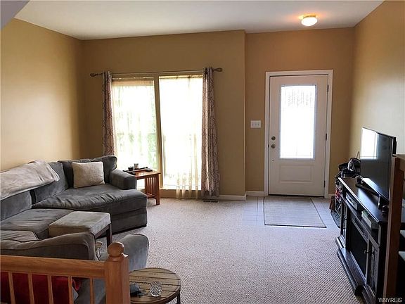 4th image of 3 Carla Ln