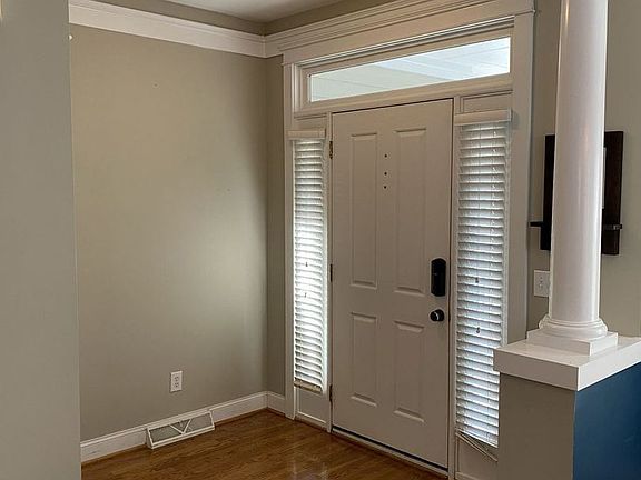 4th image of 10761 Tradition View Dr