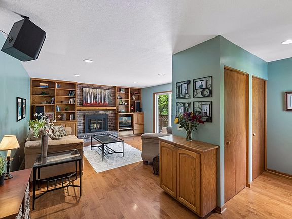 3rd image of 4015 Forestview Ln N