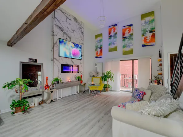 107 S Front St APT 32, Memphis, TN 38103