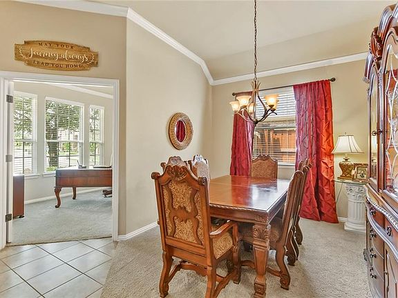 5th image of 11876 Giddings Dr