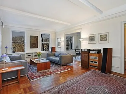 Sold by Corcoran | media 21