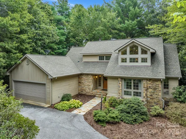 129 Nolte Way, Saluda, NC 28773