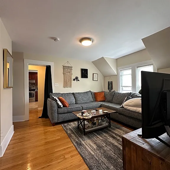 34 Penn St — Photo 5
