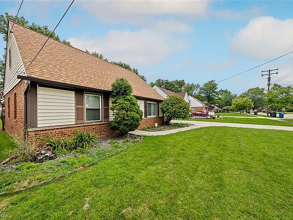 3rd image of 4611 W 158th St