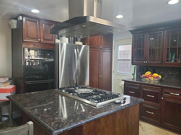 5th image of 15288 Woodcrest Dr