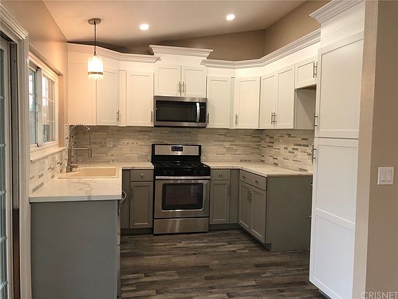 5th image of 23139 Schoenborn St
