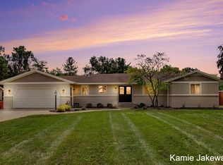 8835 Hebert Dr, Greenville, MI 48838