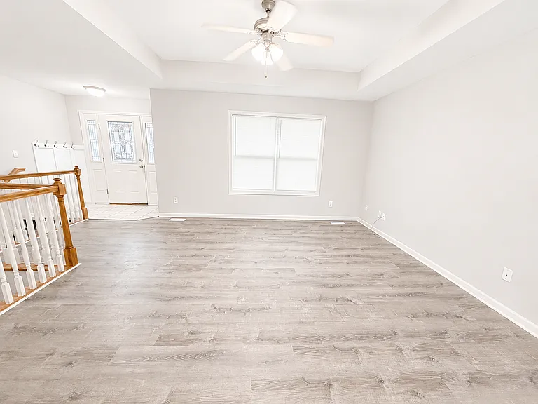 208 Jackal Dr — Photo 6
