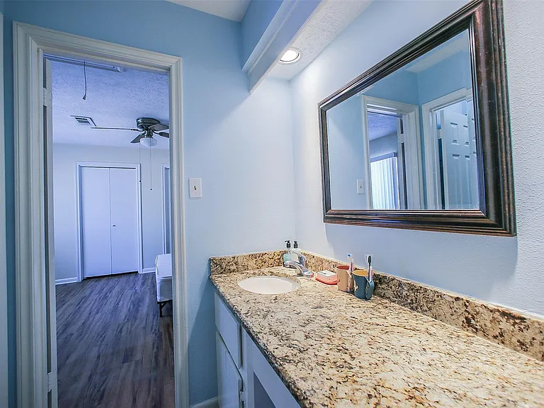 9511 Sharpcrest St — Photo 31
