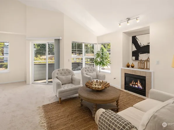 14035 Greenwood Avenue N #301, Seattle, WA 98133