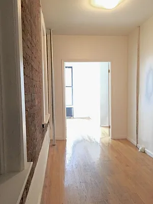 Rented by Warren T Real Estate Corp. | media 25