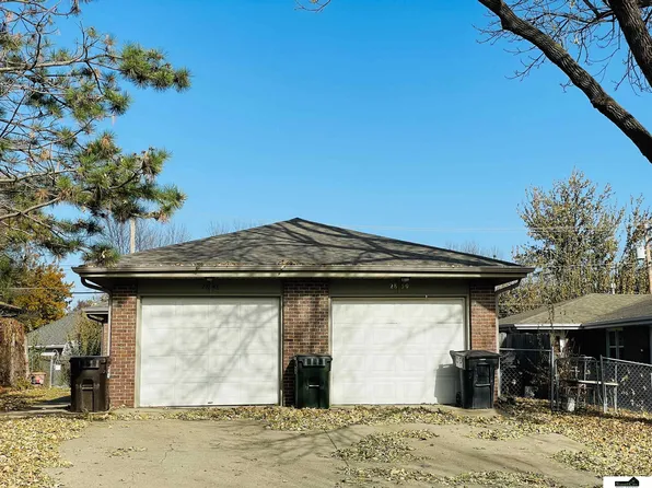 2848 Sumner St, Lincoln, NE 68502