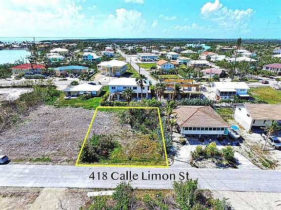 2nd image of 418 Calle Limon