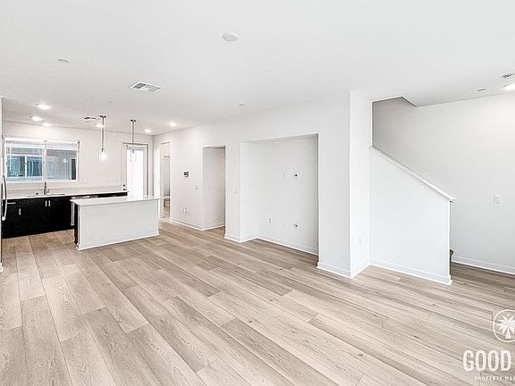 5th image of 5465 Seacliff Pl Unit 76