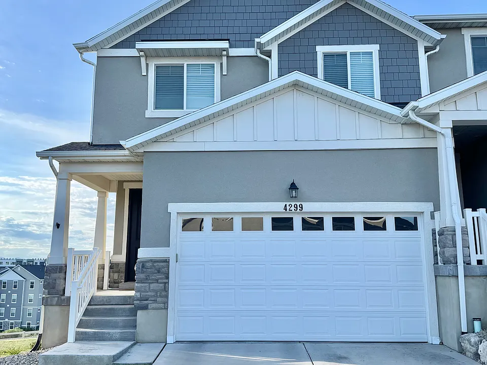 4299 W Quiet Shade Dr