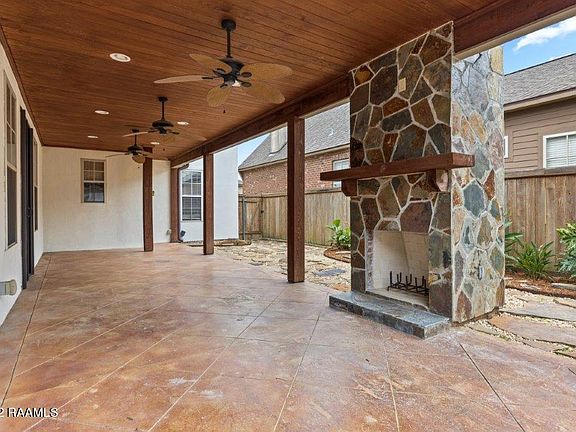 4th image of 105 Tortola Ln