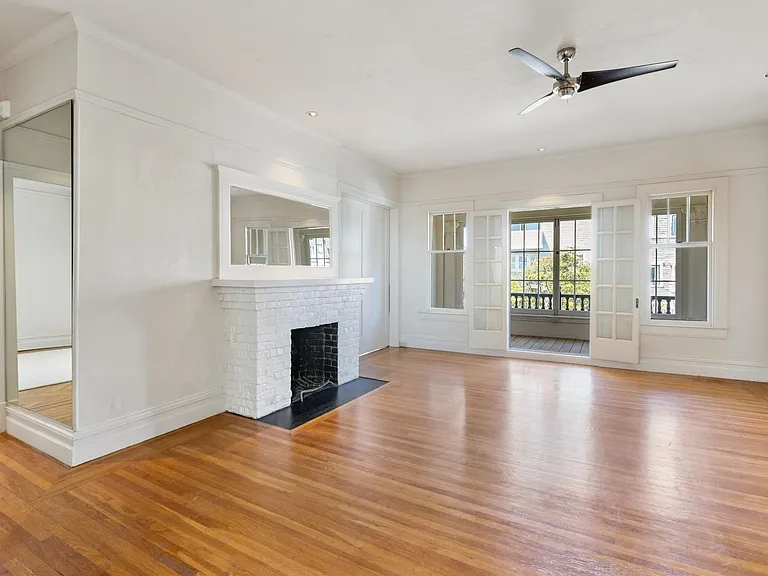 304 Walnut St — Photo 14