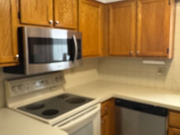 3rd image of 410 Farmington Ave