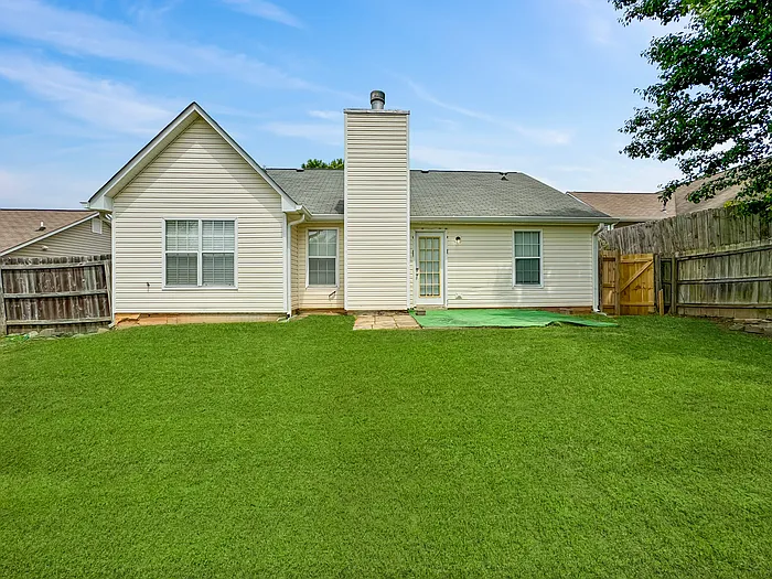10623 Pine Forest Ln photo 1