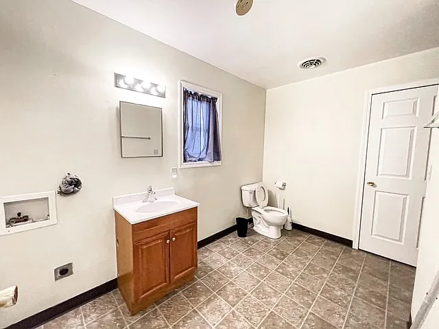 1330 Strangford Rd #107 — Photo 17