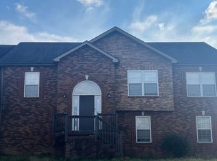 1264 Chinook Cir, Clarksville, TN 37042