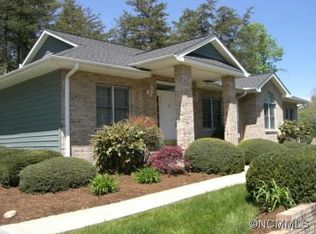 56 Nathan Ct, Fletcher, NC 28732