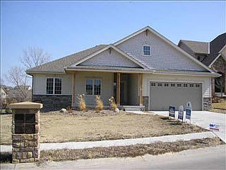 5th image of 969 S 183rd St