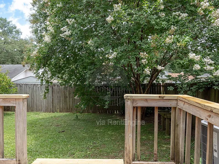3223 Albert Dr #1 — Photo 27