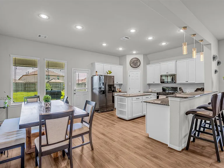 17330 Hartford Field Ln — Photo 13