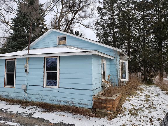 2nd image of 730 Fuller Ave